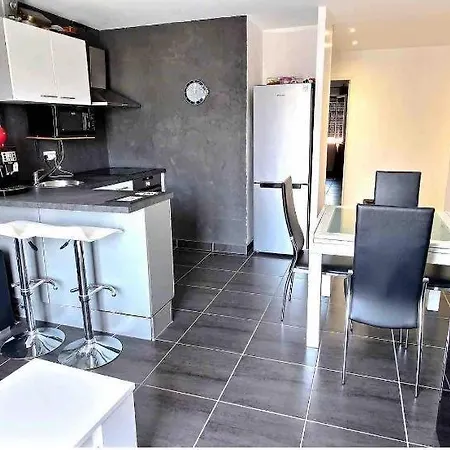 Riquier Apartment